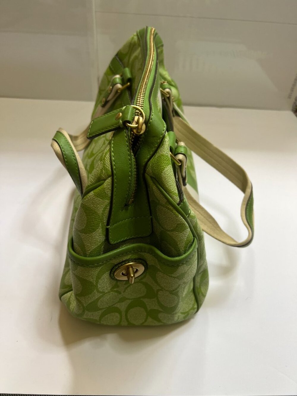 Coach Green Signature Heritage Satchel (Model 13190), - Picture 5 of 7